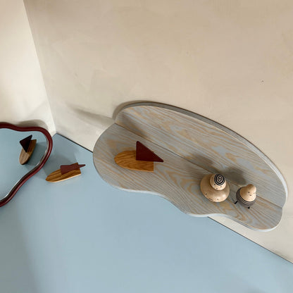 Ripple shelf